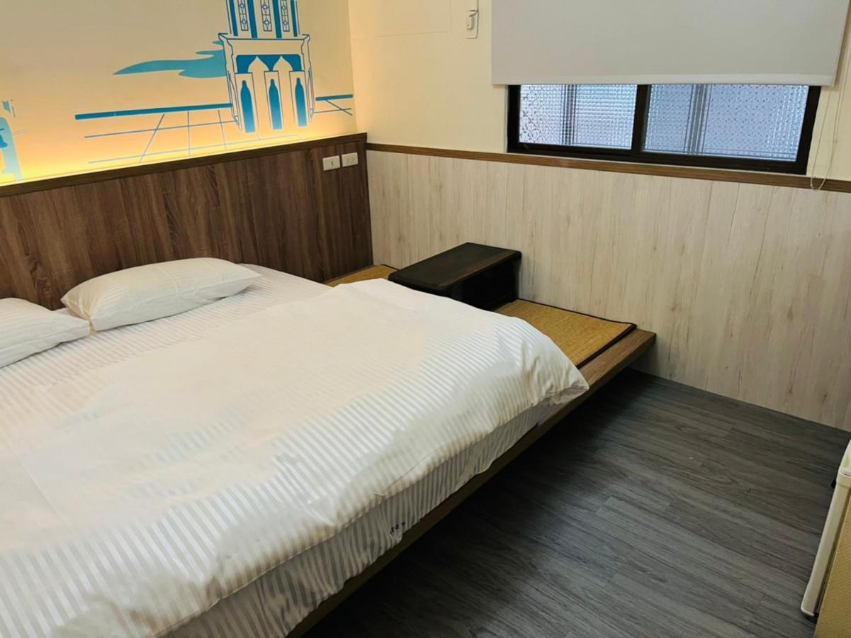 Love Feng Jia Apartment Hotel Taichung Exteriör bild