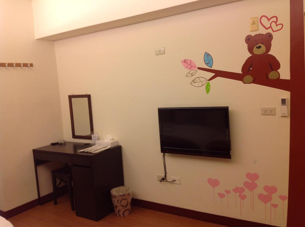 Love Feng Jia Apartment Hotel Taichung Exteriör bild